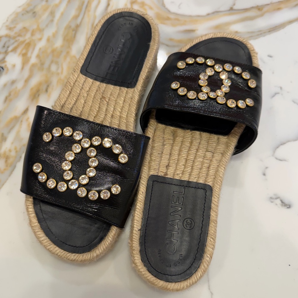 CHANEL Black Leather Slide Sandals with Crystal CC Logos